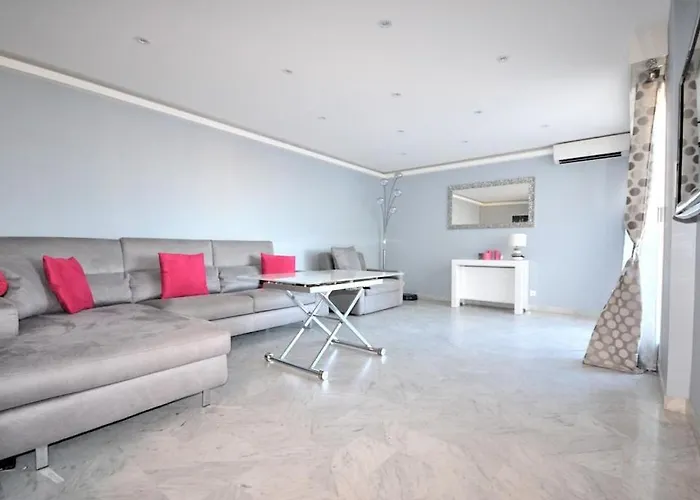 Bel Calme Et Tres Lumineux * Antibes